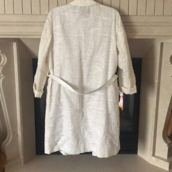 Beautiful Ports dress with coat and belt. - Picture 7 of 7